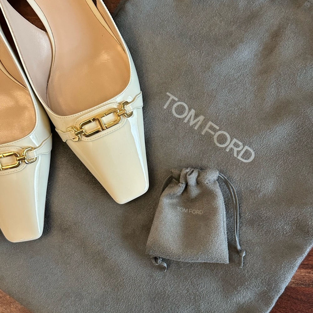 Tom Ford Cream Slingback Heels with Gold Chain - Picture 13 of 15